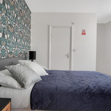 Place To Stay In Longbridge Μπάρκινγκ Εξωτερικό φωτογραφία
